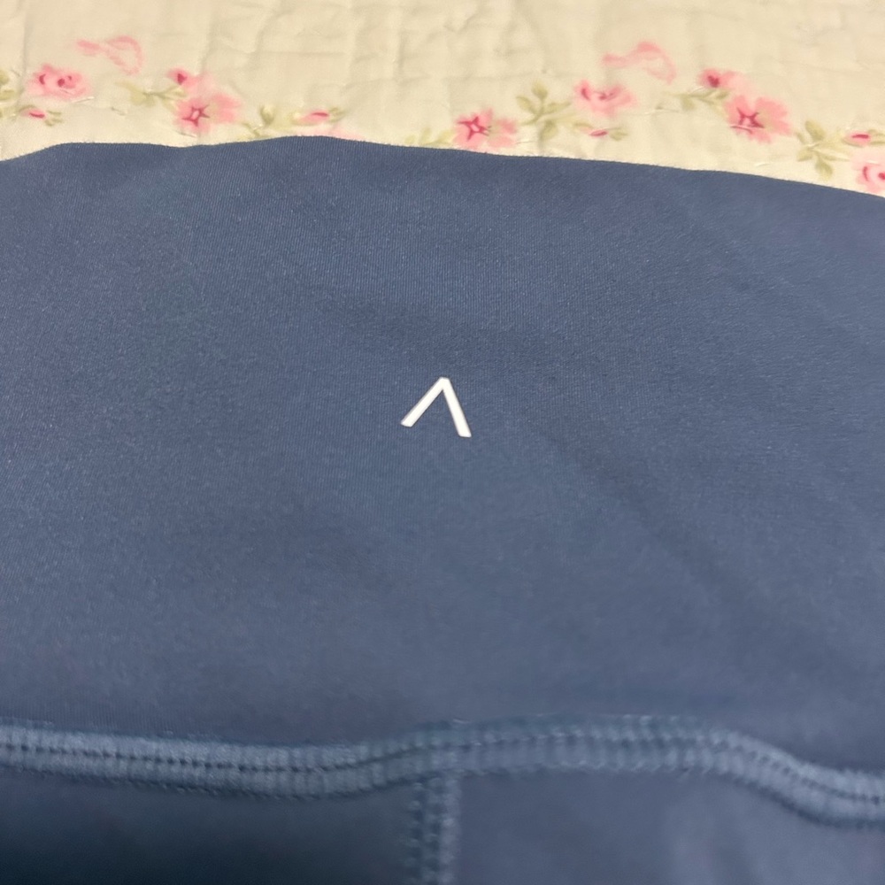 ACTA blue women’s athletic shorts size small - Picture 5 of 6